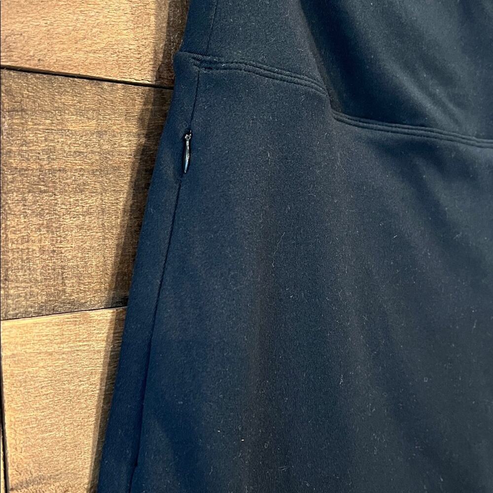 Betabrand Women's Ponte Mini Skort Shorts Attached in Black - Picture 4 of 9
